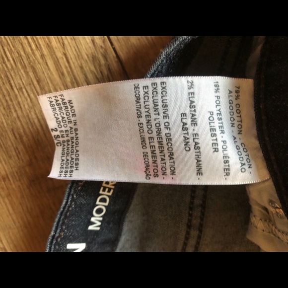 Jeans - Picture 2 of 3